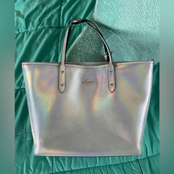 Ultra Rare Limited Edition Coach Tote Handbag Hologram Holographic Iiridescent - Picture 3 of 10